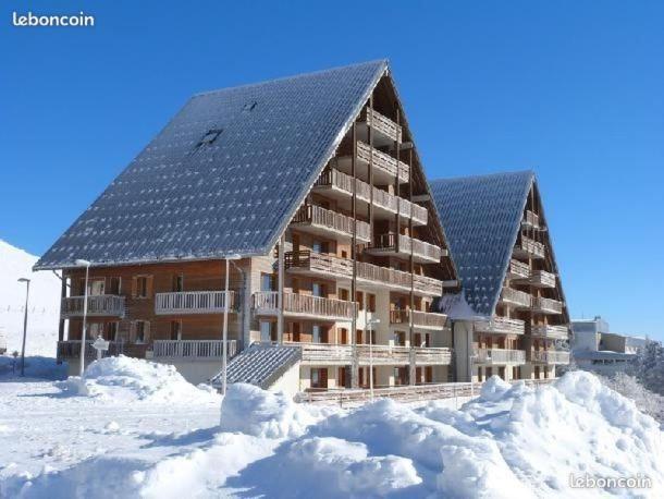 Superbesse Appartement 4-6 Pers. 2 Ch. Dans Residence 3 Etoile Avec Piscine Zewnętrze zdjęcie